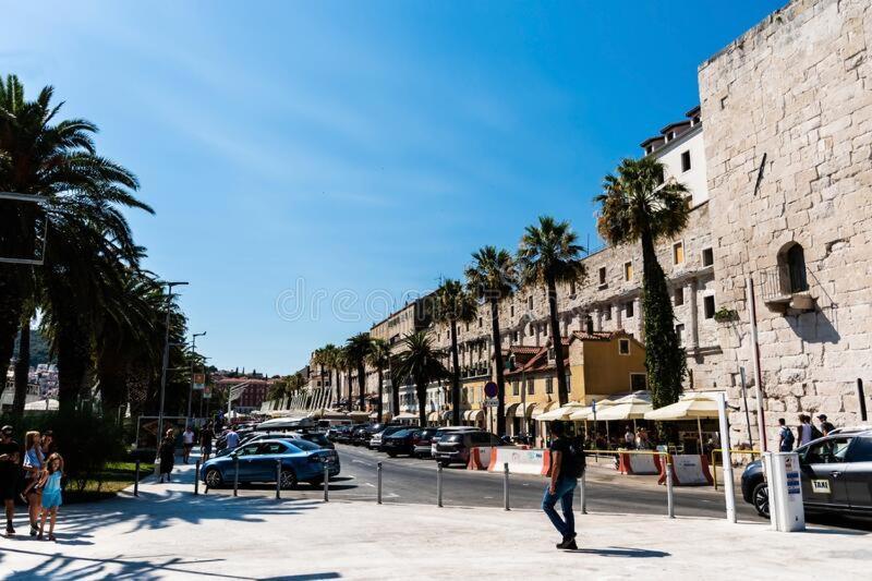 Diamond In The Heart Of The Palace Split Bagian luar foto